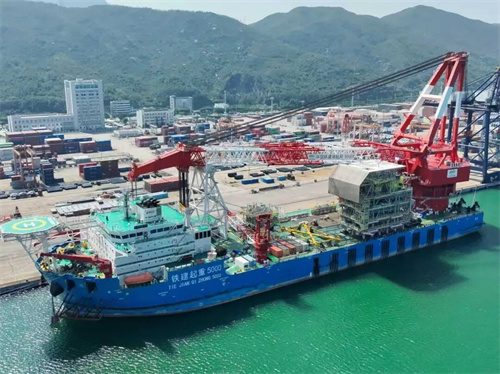 大国重器扬帆出海！“铁建起重5000”轮开启首次“跨国之旅”